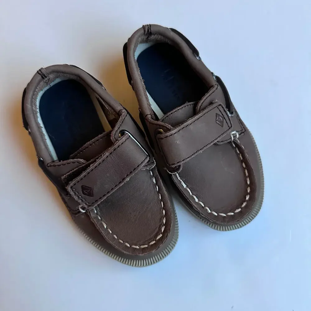 Sperry Halyard Brown Hook & Loop Boat Shoes - Size 5.5